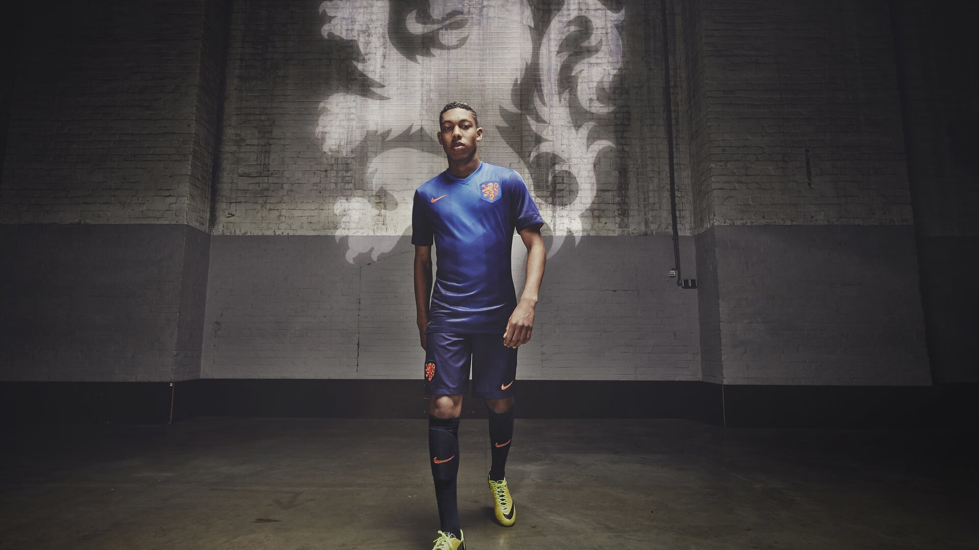 政府推动橄榄球社会化发展,扩大参与面,橄榄球推广